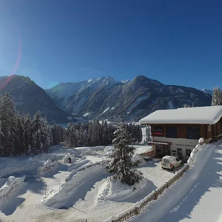 Nationalpark Schwarzes Hoerndl Neukirchen am Grossvenediger